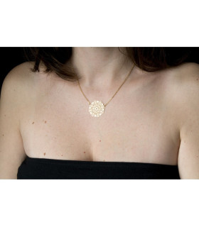 Collier chaine grande rosace