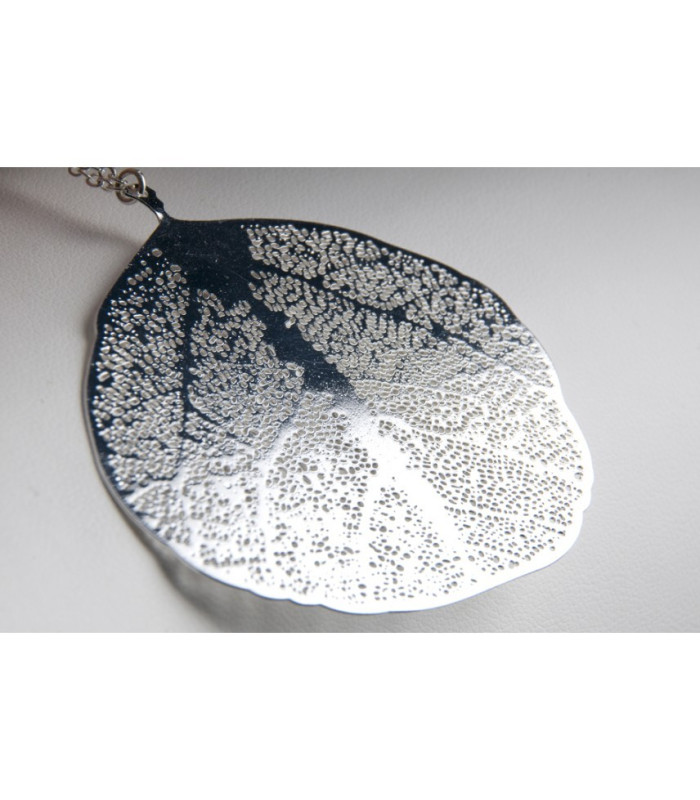 Sautoir Feuille Ajourée